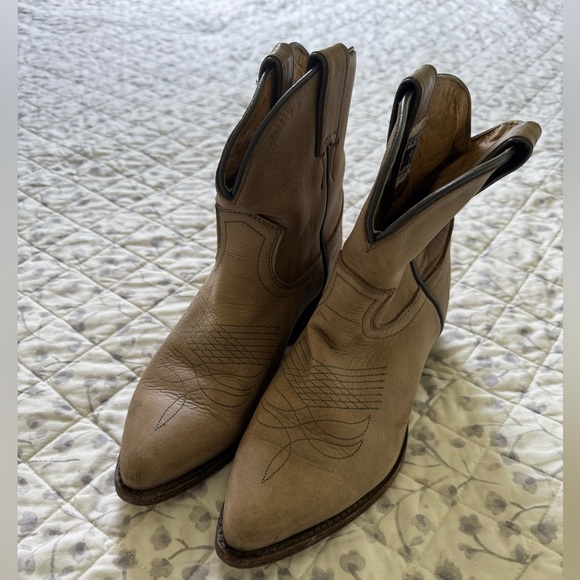 Frye Billy Short Grey Leather Cowgirl Western Boots - Picture 1 of 9